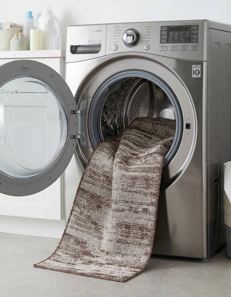 Detail image of 2' 7 x 10'  Washable Modern Indoor / Outdoor Runner Rug