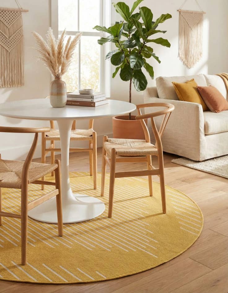 Detail image of 4' x 4'  Washable Modern Indoor / Outdoor Round Rug