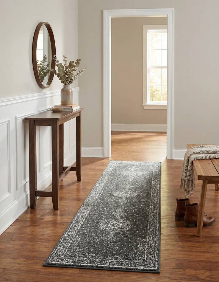 Detail image of 2' x 8' 8 Bexley Runner Rug