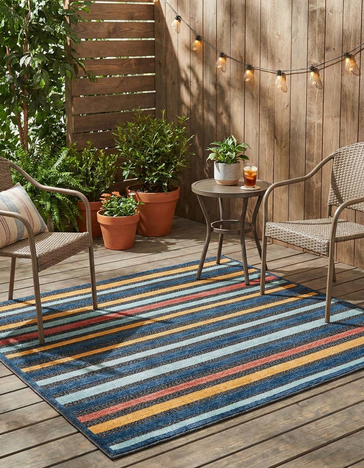 Detail image of 5' 3 x 5' 3  Washable Belize Indoor / Outdoor Square Rug