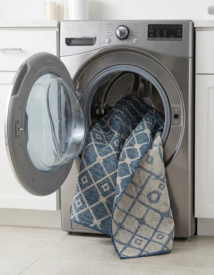 Detail image of 2' x 10'  Washable Trellis Indoor / Outdoor Runner Rug