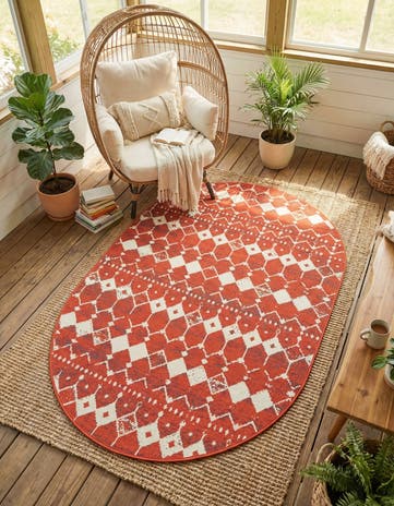 5' 3 x 8' Easy-Clean Trellis Indoor / Outdoor Oval Rug