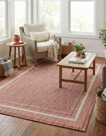 5' 3 x 8' Easy-Clean Border Indoor / Outdoor Rug