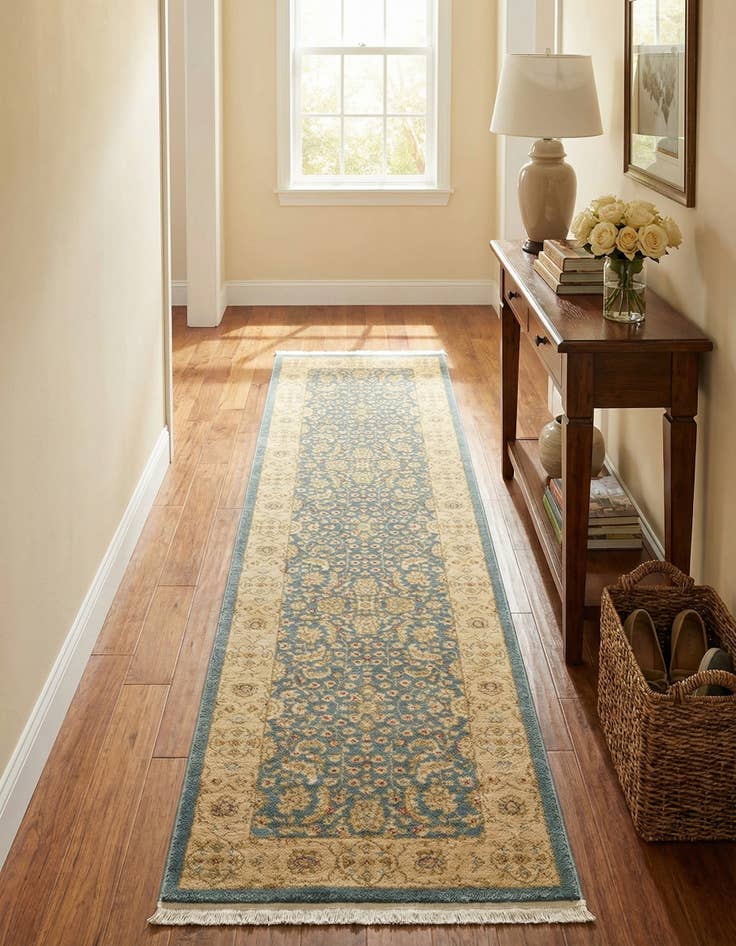 Detail image of  2' 7 x 10' Chelsea Runner Rug