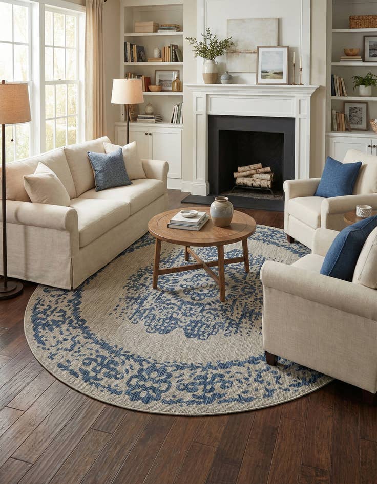Detail image of 10' x 10' Easy-Clean Traditional Indoor / Outdoor Round Rug