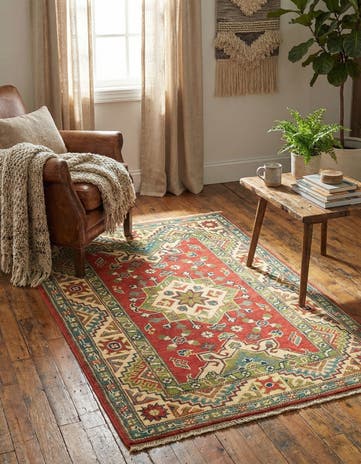 2' 8 x 4' 2 Hand Knotted Kazak Rug