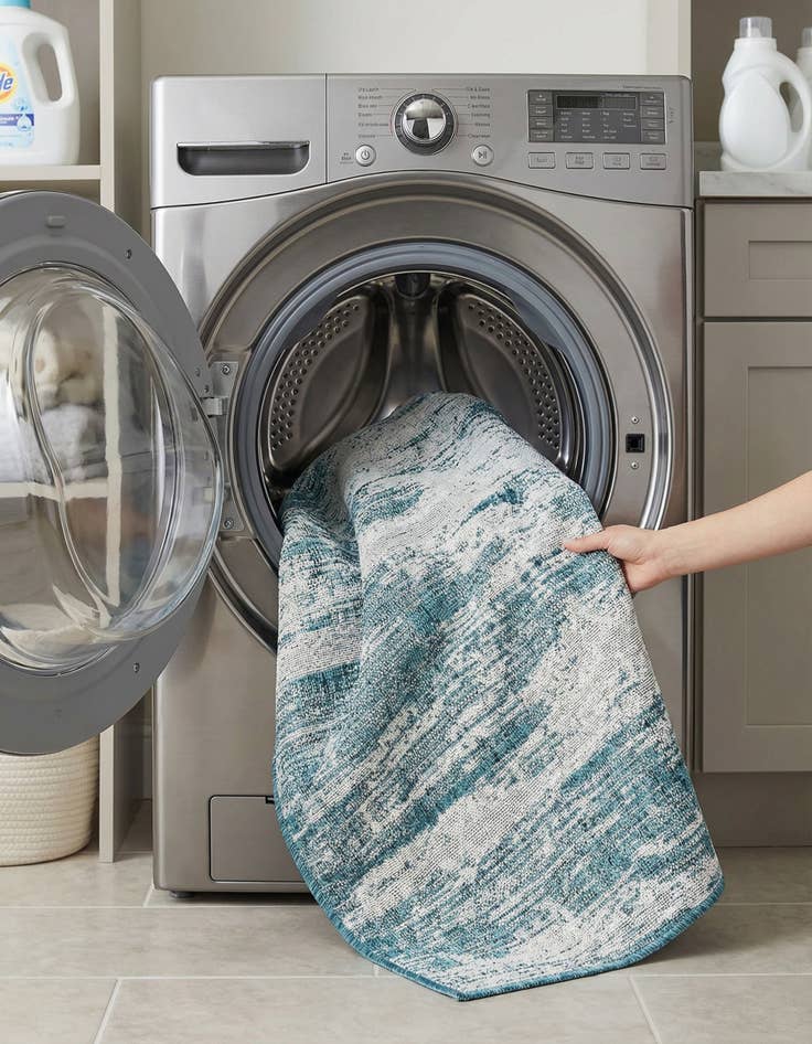 Detail image of 4' x 6'  Washable Modern Indoor / Outdoor Rug