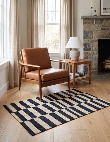 2' 8 x 3' 10 Hand Woven Kilim Modern Wool Rug