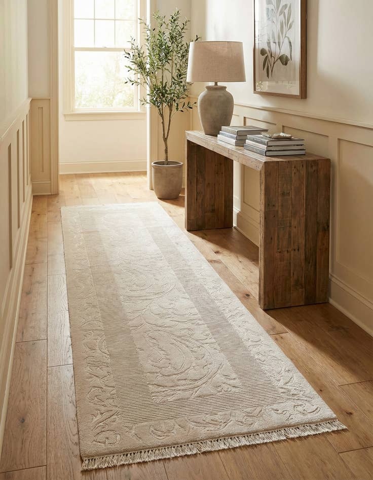 Detail image of 2' 9 x 9' 7  Hand Knotted Darya Wool Runner Rug