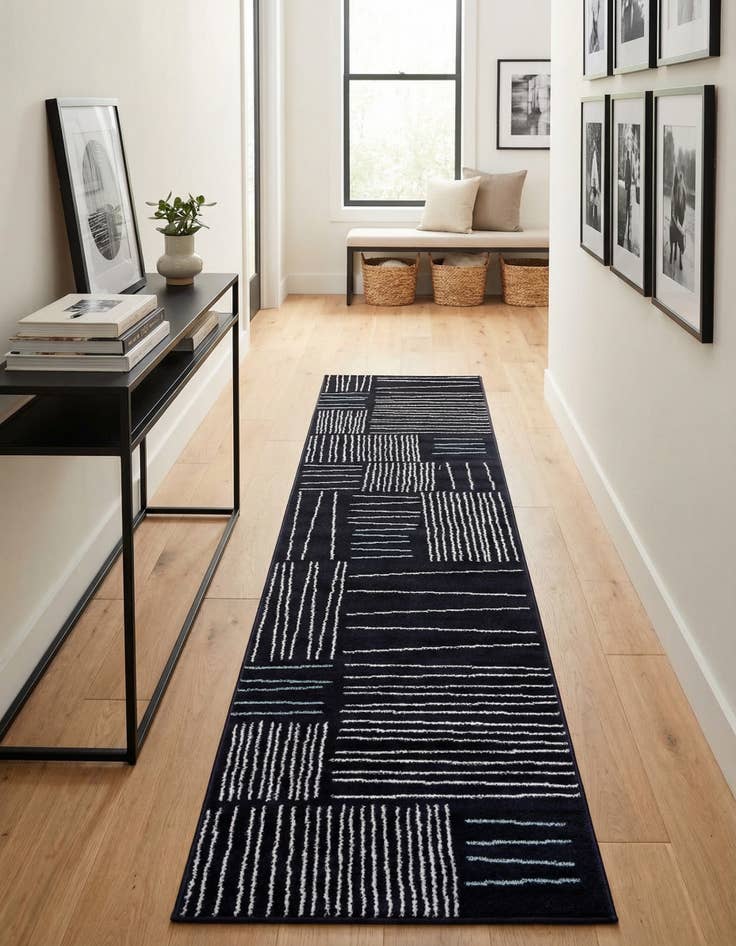 Detail image of 2' 7 x 12' Hanahan Runner Rug