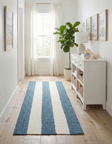 2' 7 x 10' Hand Woven Jill Zarin Hamptons Runner Rug