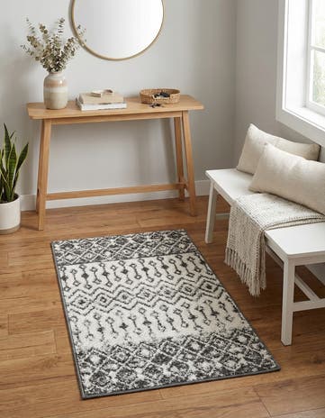 2' x 3' Moroccan Trellis Rug