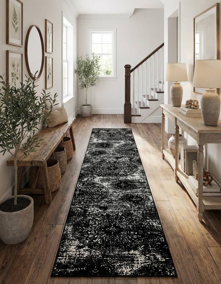 Detail image of 3' 3 x 16' 5 Monaco Runner Rug