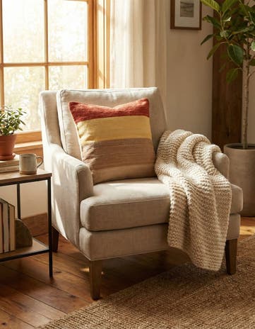2' 5 x 2' 6 Hand Woven Pillow Wool Square Rug