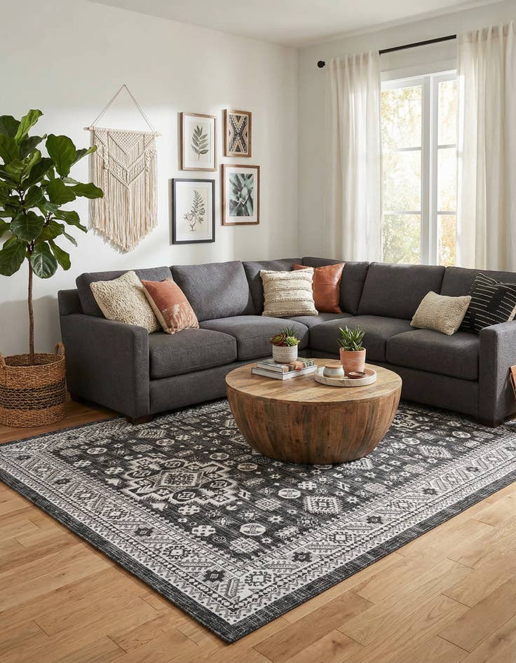 Detail image of 9' x 12'  Washable Aztec Indoor / Outdoor Rug