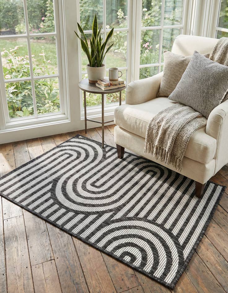Detail image of 2' x 3'  Washable Modern Indoor / Outdoor Rug