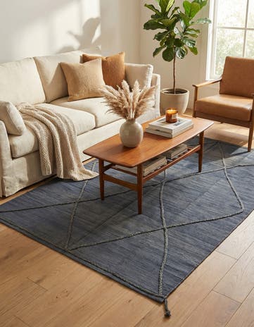 5' 9 x 7' 10 Hand Knotted Moroccan Wool Rug