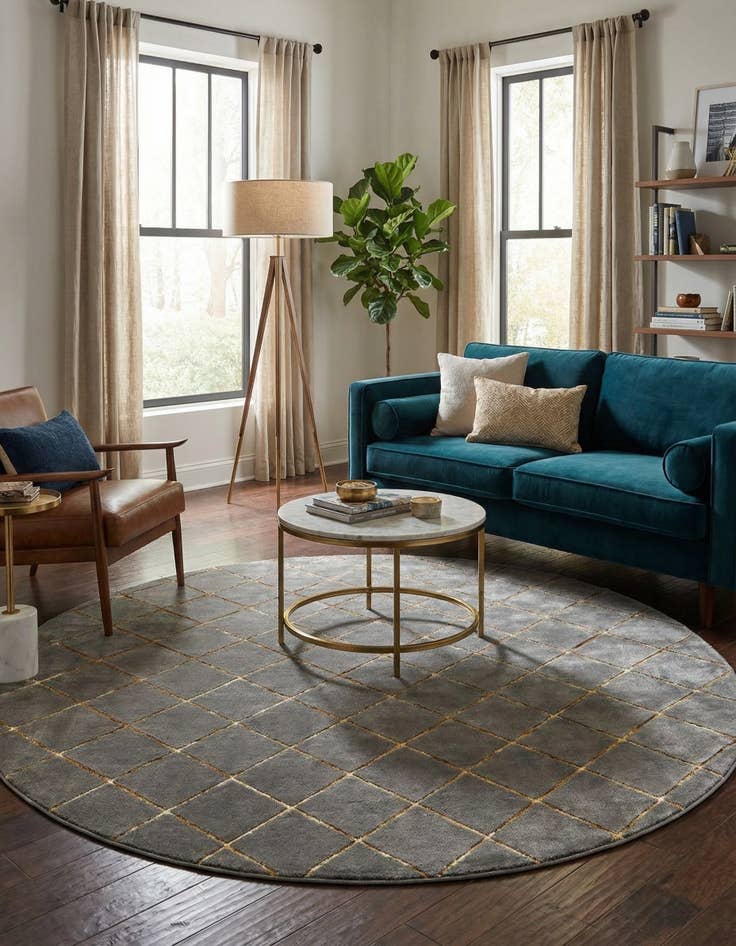 Detail image of 10' x 10' Vogue Geo Round Rug