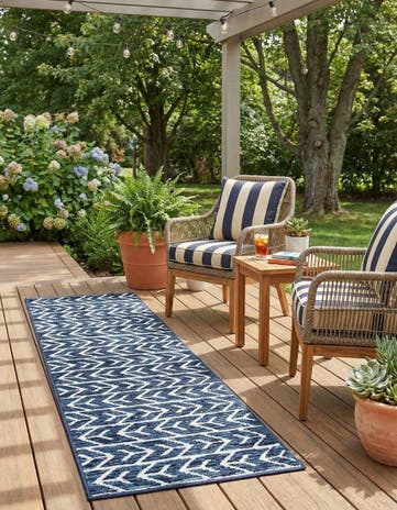 2' 7 x 10' Easy-Clean Sabrina Soto Aston Indoor / Outdoor Runner Rug
