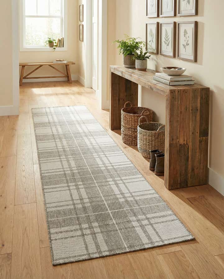 2' 7 x 12' Easy-Clean Checkered Indoor / Outdoor Runner Rug