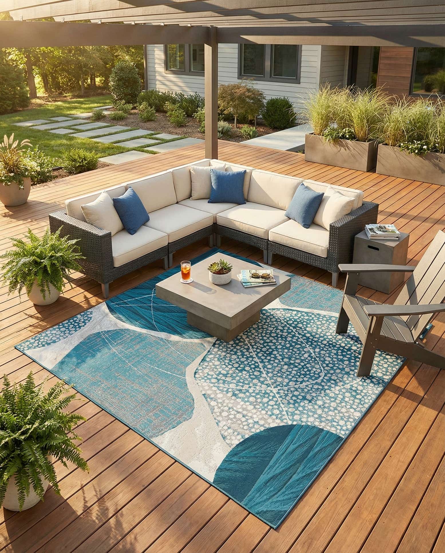 7' 10 x 7' 10 Easy-Clean Modern Indoor / Outdoor Square Rug