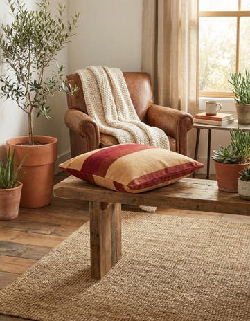 2' 5 x 2' 5 Hand Woven Pillow Wool Square Rug