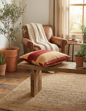 2' 5 x 2' 5 Hand Woven Pillow Wool Square Rug