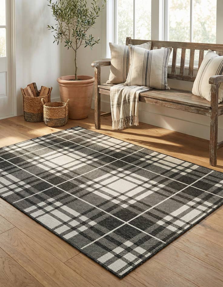 Detail image of  4' x 6'  Washable Checkered Indoor / Outdoor Rug