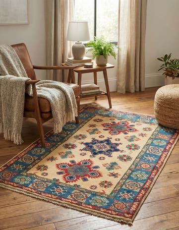 2' 9 x 4' 1 Hand Knotted Kazak Rug