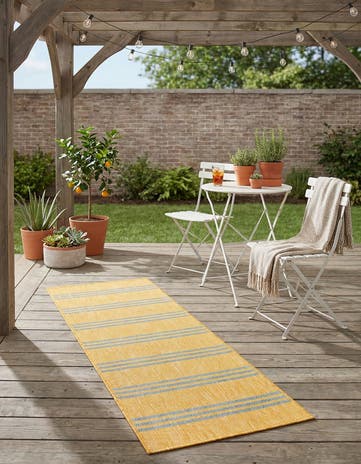 2' x 6' Easy-Clean Jill Zarin Anguilla Indoor / Outdoor Runner Rug