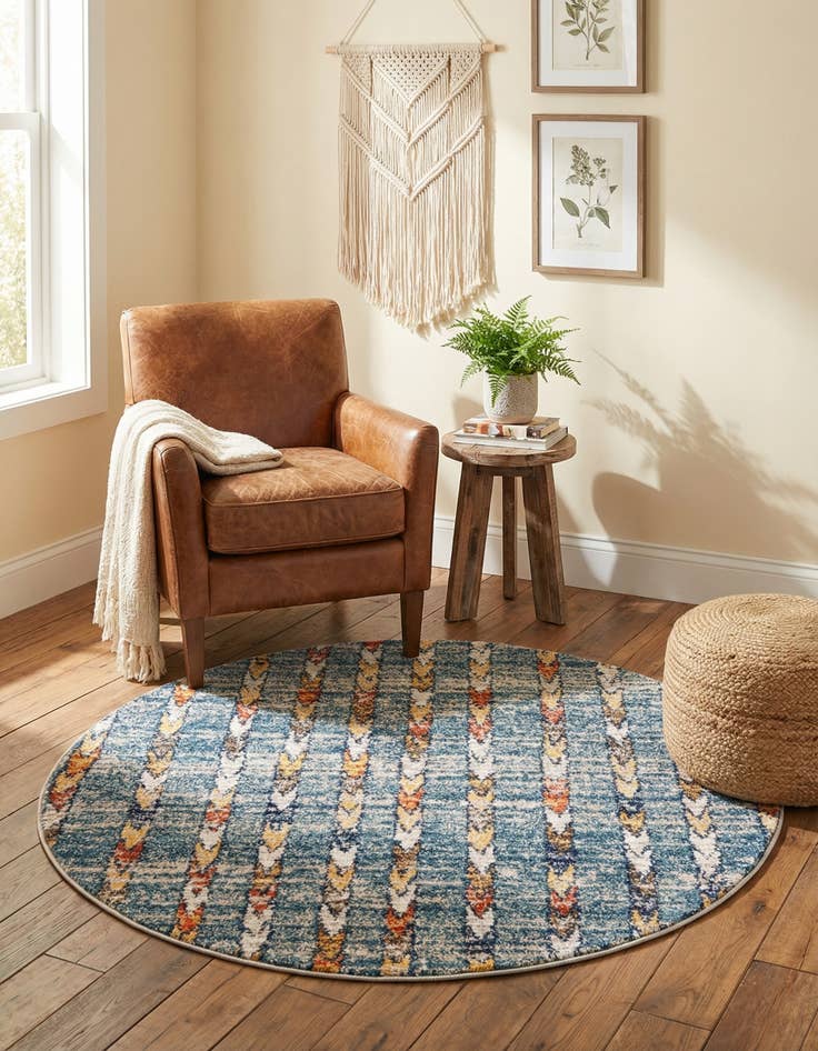 Detail image of 3' 3 x 3' 3 Aramis Round Rug