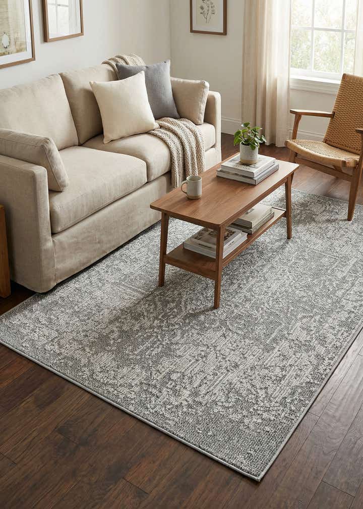4' 1 x 6' 1 Easy-Clean Traditional Indoor / Outdoor Rug
