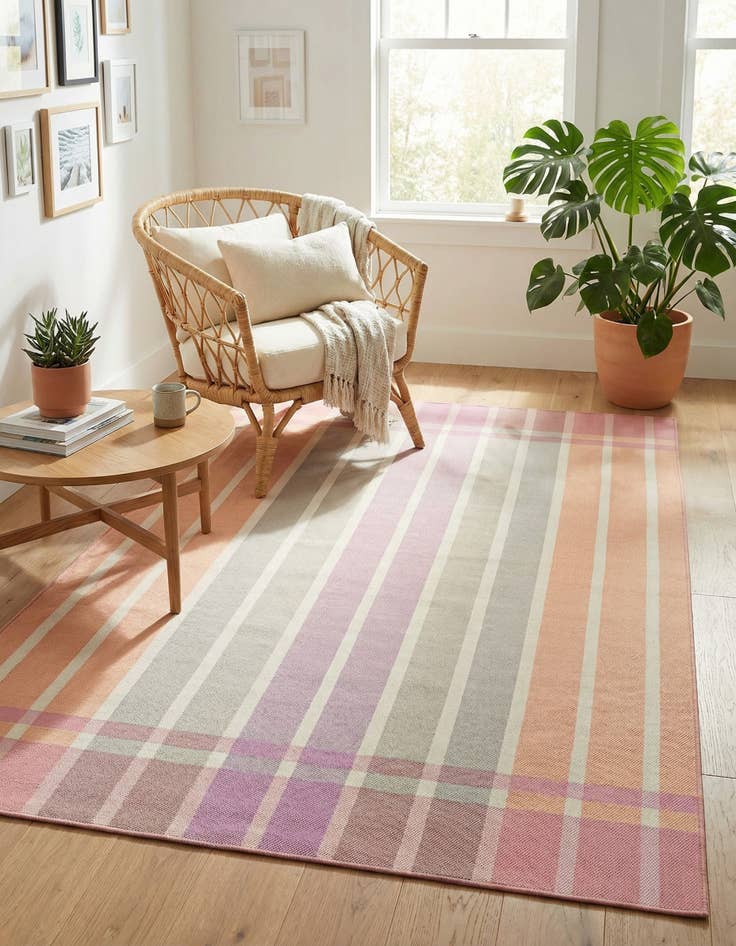Detail image of 6' x 9' Easy-Clean Striped Indoor / Outdoor Rug