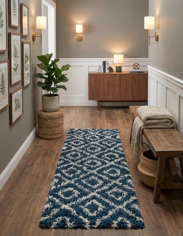 2' x 5' Lattice Shag Runner Rug
