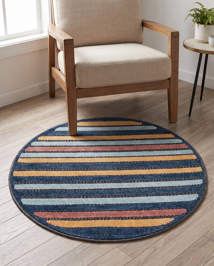 Detail image of 3' 3 x 3' 3 Easy-Clean Belize Indoor / Outdoor Round Rug