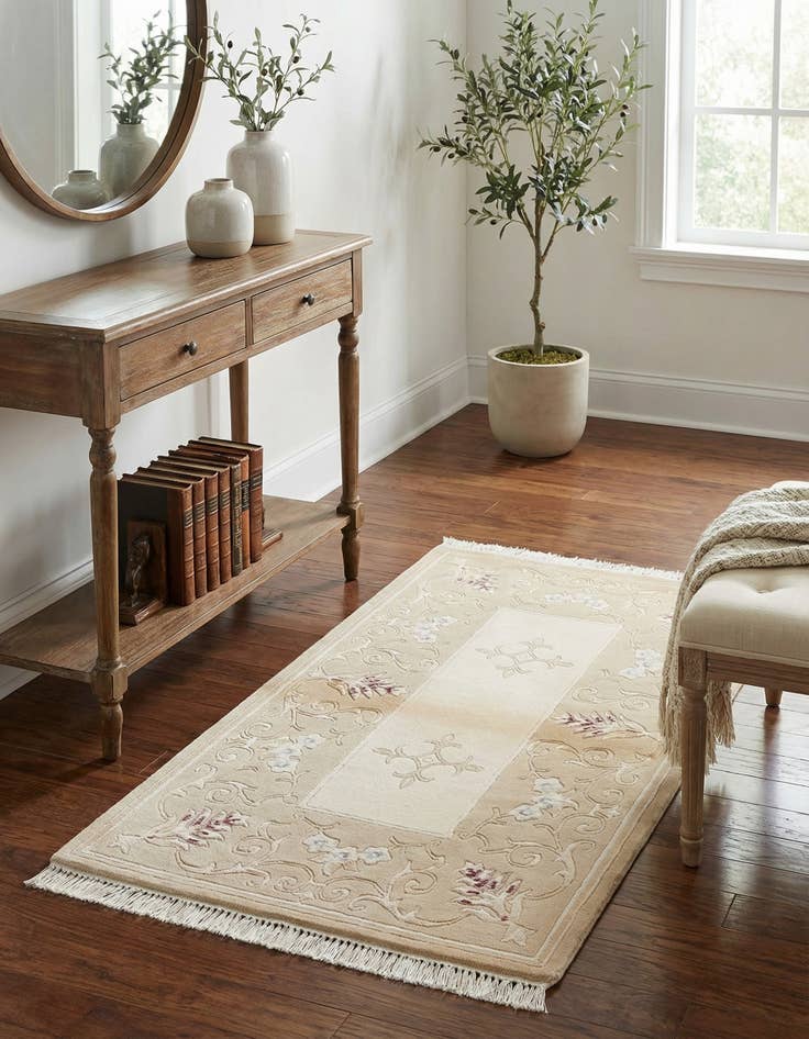 Detail image of 2' 8 x 4' 8  Hand Knotted Darya Rug