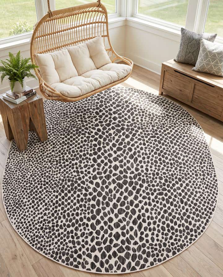 7' 10 x 10' Easy-Clean Jill Zarin Cape Town Indoor / Outdoor Oval Rug