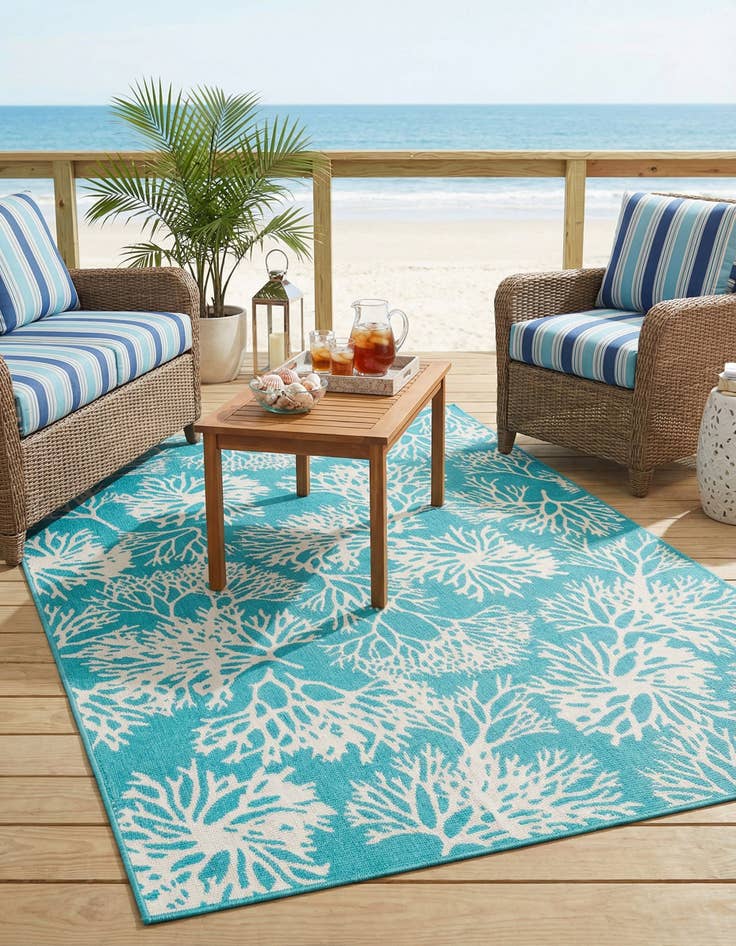Detail image of 5' 3 x 8'  Washable Coastal Indoor / Outdoor Rug