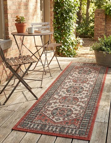 2' x 5' Easy-Clean Traditional Indoor / Outdoor Runner Rug