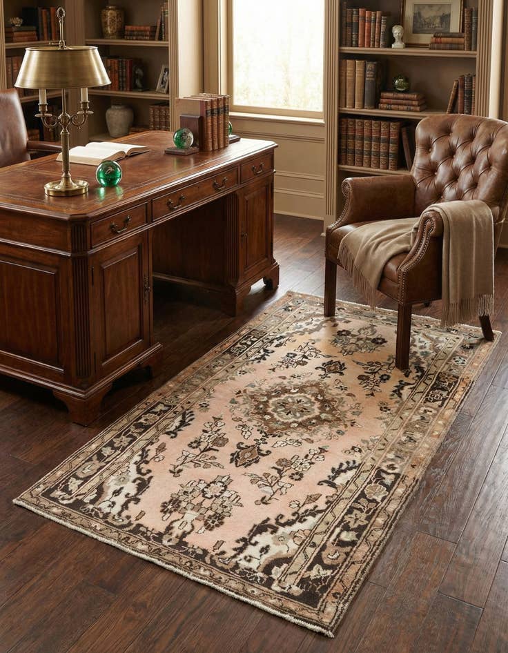 Detail image of 3' 3 x 6' 3 Hamedan Rug