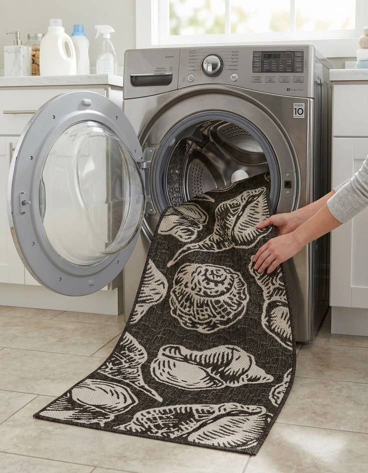 Detail image of  2' x 6'  Washable Coastal Indoor / Outdoor Runner Rug