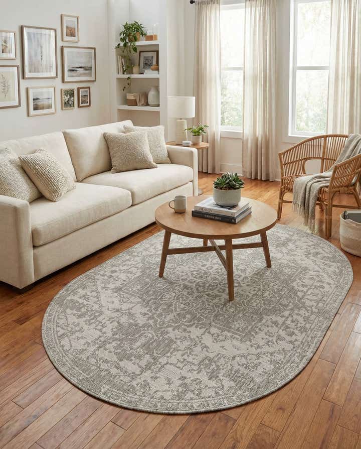 5' 3 x 8' Easy-Clean Jill Zarin Dubai Indoor / Outdoor Oval Rug
