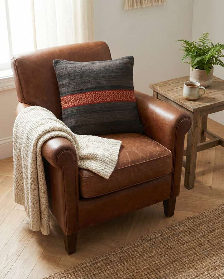 1' 6 x 1' 7 Hand Woven Pillow Wool Rug