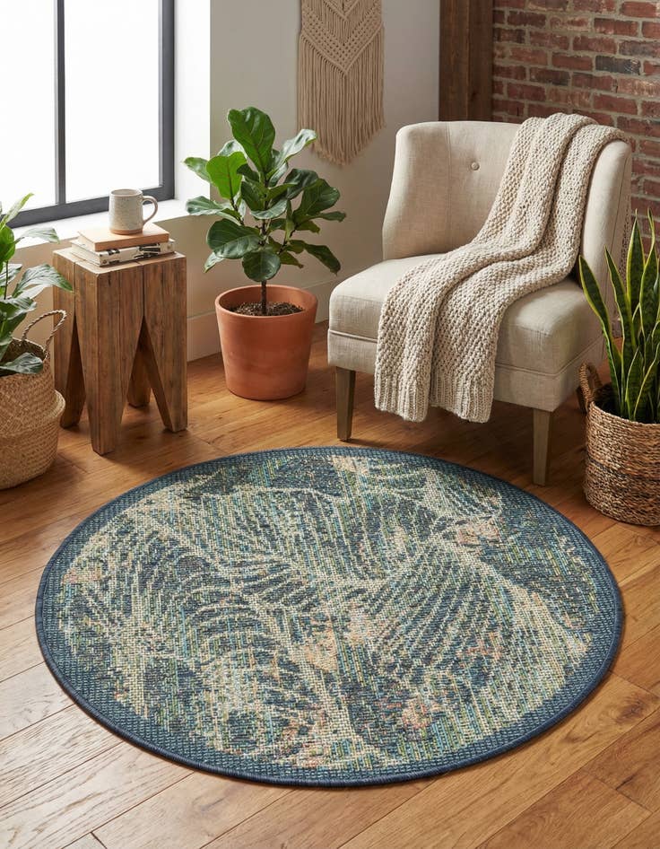 Detail image of 3' 3 x 3' 3 Easy-Clean Baja Indoor / Outdoor Round Rug