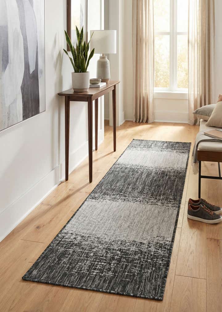 2' x 8' Easy-Clean Modern Indoor / Outdoor Runner Rug