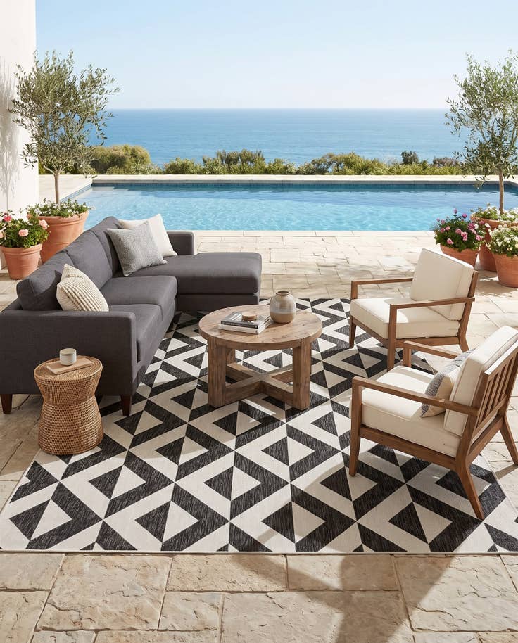 Detail image of 7' 10 x 11' Easy-Clean Jill Zarin Napa Indoor / Outdoor Rug