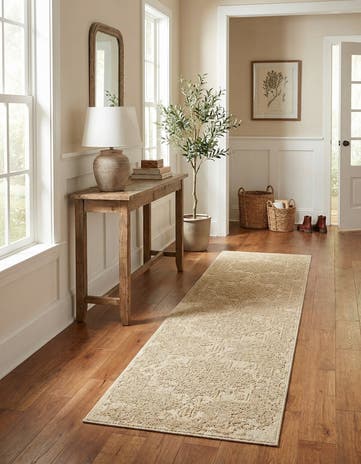 2' 7 x 12' Easy-Clean Traditional Indoor / Outdoor Runner Rug