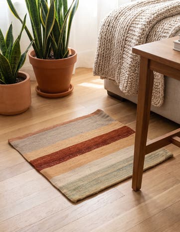 1' 6 x 1' 6 Hand Woven Pillow Wool Square Rug