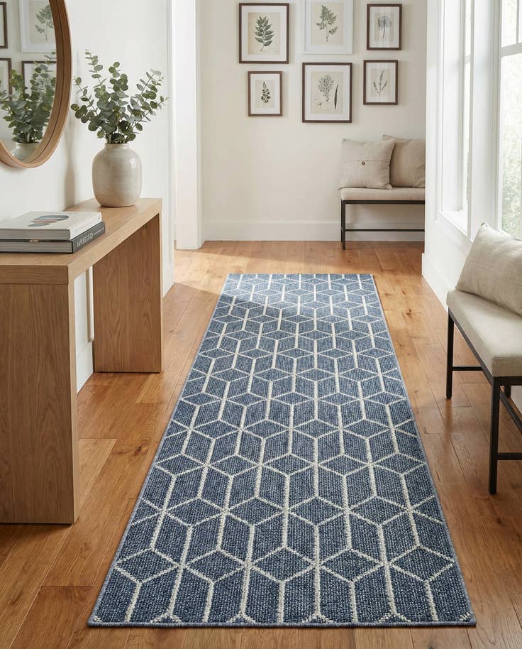 Detail image of 2' 7 x 12' Easy-Clean Lattice Indoor / Outdoor Runner Rug