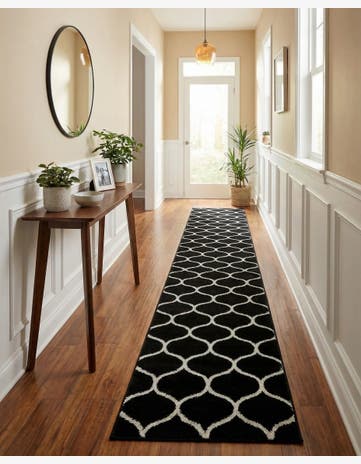 Black Lattice Frieze Runner Rug